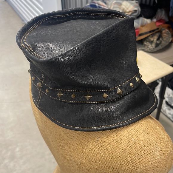 Leather hat - Picture 3 of 6